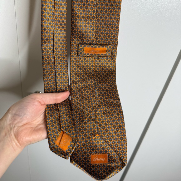 Brioni - 100% Silk Elegant Orange and Blue Patterned Men's Tie - Picture 5 of 9